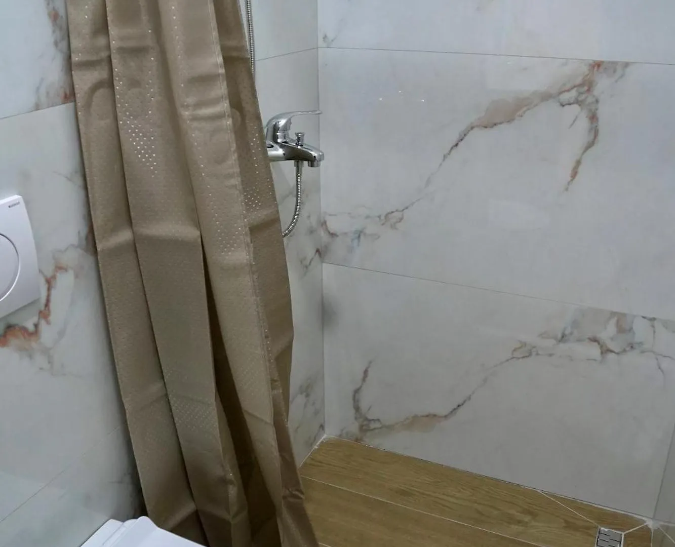 Guest house Arni'S Apartments Tirana Albania